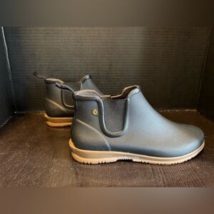 Bogs Sweetpea Waterproof Ankle Boots Women's Size 8 72198-001 Black Slip On